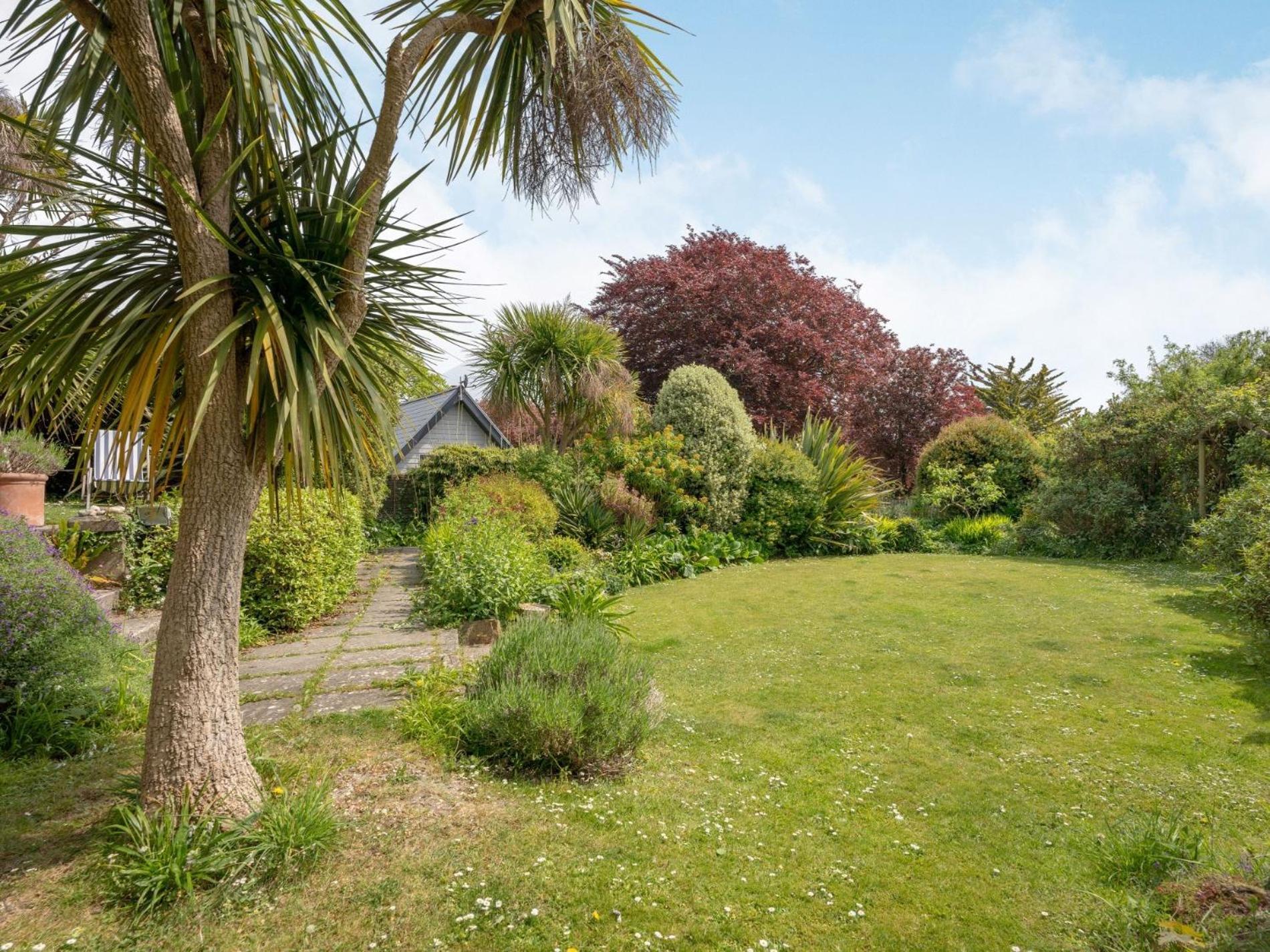 5 Bed In Bonchurch Ic076 Villa Ventnor Exterior photo